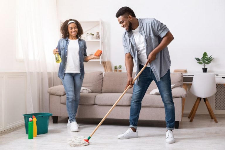 Quel est le meilleur moyen qui permet de simplifier le nettoyage dans une maison ?